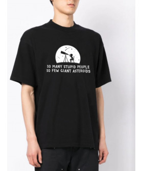 T-shirt Trace of Space Oversize men's black "So many stupid people. So few giant asteroids"