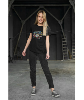 Boyfriend T-shirt, women's, black, "I'll lie down, but it won't get into Ukraine"