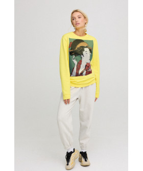 Women's sweatshirt with oversized print /no flis/ 