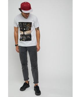 Футболка чоловіча