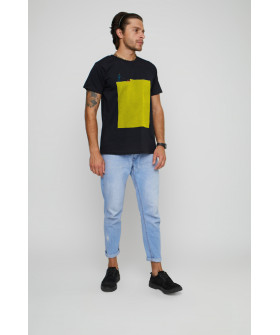 Футболка чоловіча