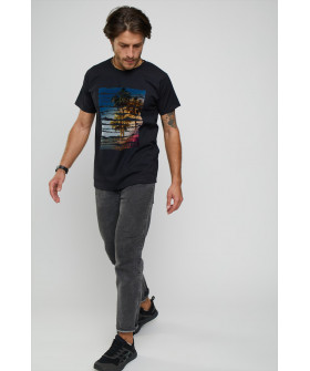 Футболка чоловіча