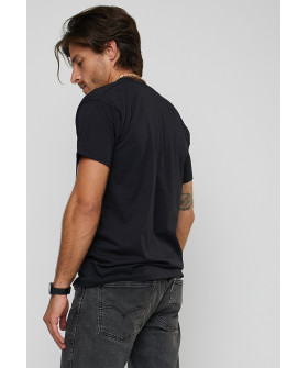 Футболка чоловіча